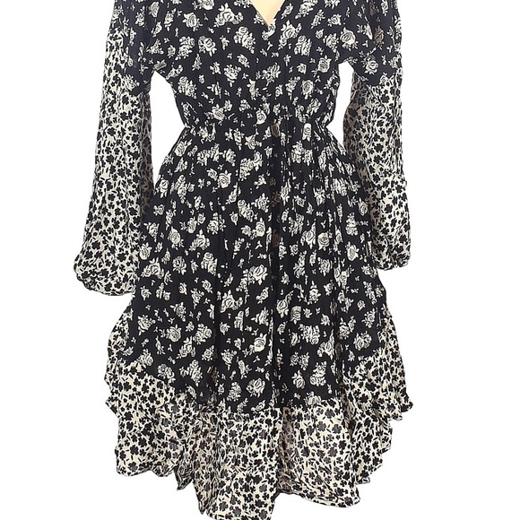 Blue Pepper Bishop Sleeve Floral Black & White Mini Flowy Dress - Picture 1 of 8
